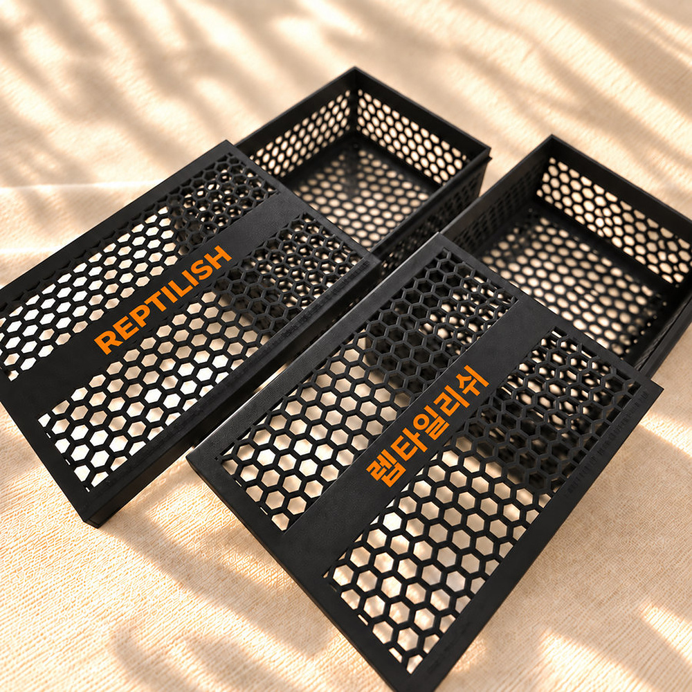 Two Mating Mesh lids with REPTILISH and 렙타일리쉬 lettering